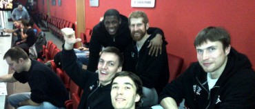 HOCKEY GAME CHILL OUT